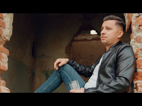 Adi Ologu - Stau si trag dintr-o tigara | Official Video