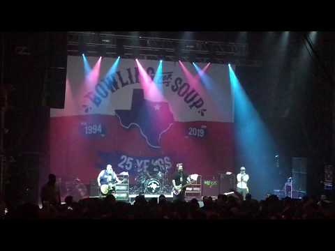 Bowling for Soup - Stacy's Mom (Fountains of Wayne cover) (6/28/19)