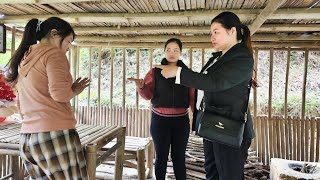 Download lagu The ranger's mother came and asked her to stay away from her son mp3 Download lagu The ranger's mother came and asked her to stay away from her son mp3