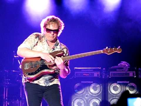 STU HAMM - Amazing Guitar Bass Solo (2008 Live in LYON)