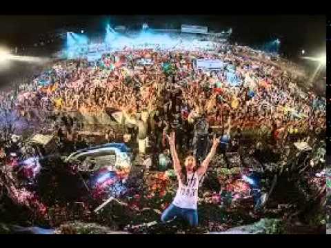 Bassjackers-Crackin (Hardwell vs. Martin Garrix Remix) [Spaceless Mashup]