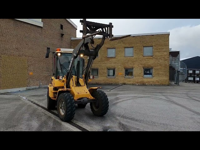 973491 Hjullastare - Volvo L30 2000'