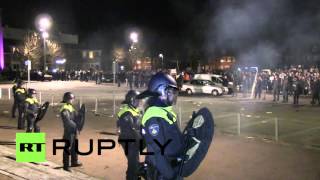 Netherlands: Violence erupts at mass anti-immigration demo over refugee centre