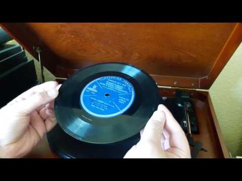 33 1/3 RPM 7" Disc!  Odd.