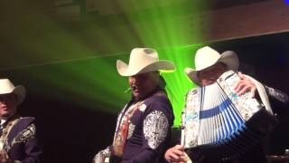 BRONCO EL GIGANTE DE AMERICA  YO TE QUIERO A MORIR (EN VIVO)