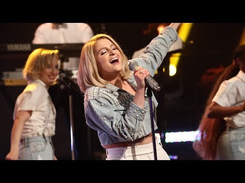 Meghan Trainors World Premiere Of No Excuses