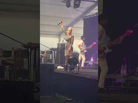 Laura Voutilainen  - Vaarallinen yllätys. 27.7.2025. Lappeenrannan viinijuhlat