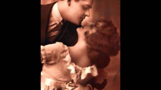 Diga Diga Doo - Duke Ellington and His Orch ft. Irving Mills