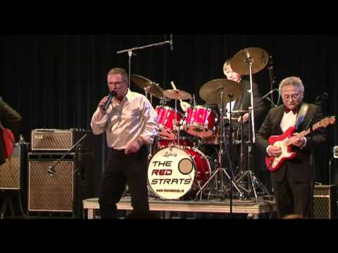 Move It - The Red Strats