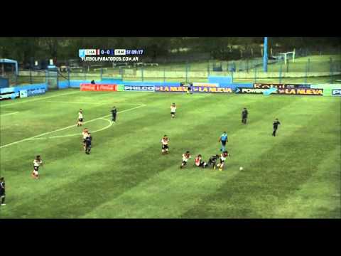 Caño de Aguirre. Chacarita 0 - Independiente RM 0. Fecha 15. Primera B Nacional 2015. FPT.