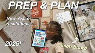 Making my 2025 vision board ✨*resolutions, goals planning*