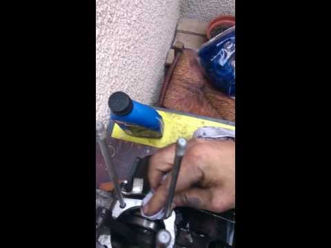 comment monter 1 carburateur de 125 xlr