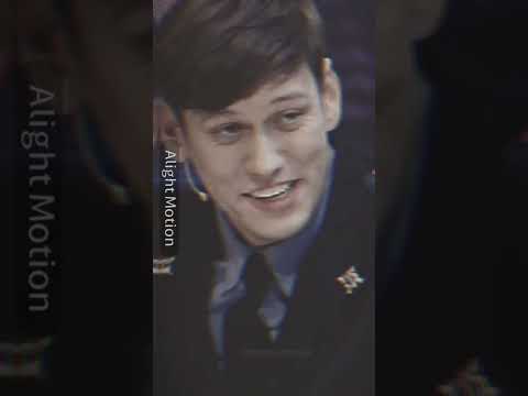 Девчонка в 16 ряду шастун. Антон шастун девчонка в 16 ряду. Шастун говорит эй девчонка в 16 ряду. Антон шастун песня эй девчонка в 16 ряду. Шачтун хэй девченка в 16 ряду.