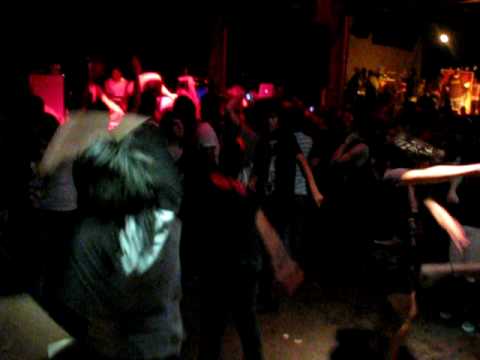 Abandon All Ships- Intro & Maria (I Like It Loud) (Live At The Door)