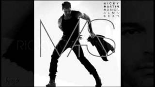 8. Ricky Martin - Sera Sera • Musica + Alma + Sexo (2011)