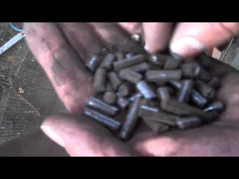 Making coal pellets for use in pellet stoves