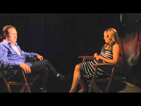BLACK SWAN Featurette: Mirrors