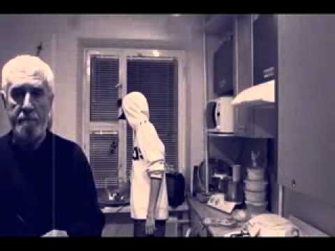 Otec i syn chitayut rep