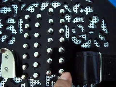 Horrible 56-key tenor/treble Stagi english concertina sold to me by Castiglione Accordions (Part 1)