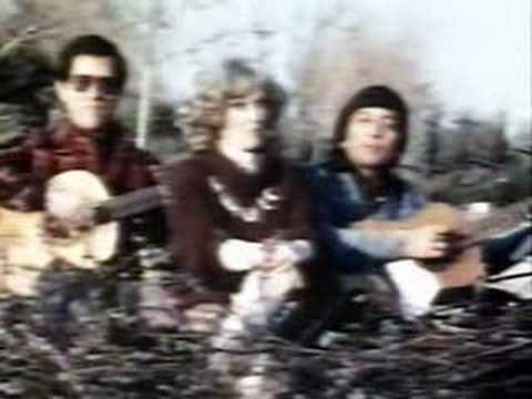 LOS 3 SUDAMERICANOS cantan "Pajaro Chogui"