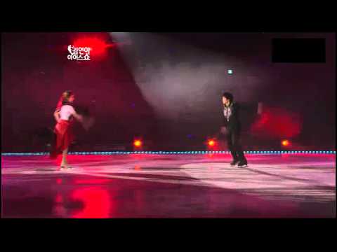 110815 Krystal @ Kim Yuna Ice Show