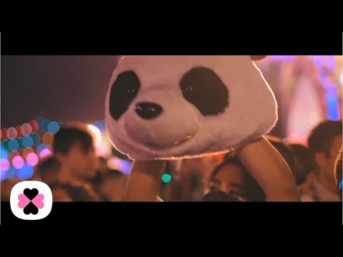 Hardwell, Deorro & MAKJ - Left Right (Official Video) feat. Fatman Scoop