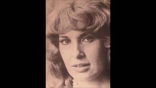 Tammy Wynette -  Sweet Dreams(live) at The Executive Inn in Owensboro,KY(1981)