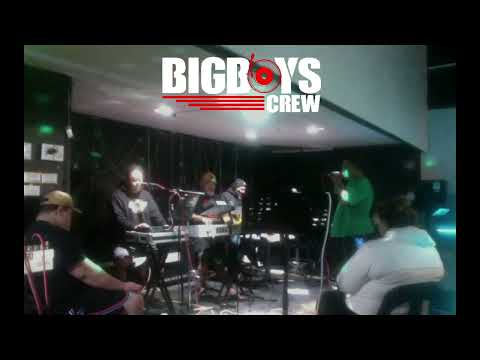 BIGBOYSCREW   HONEY FOI MAI LIVE COVER