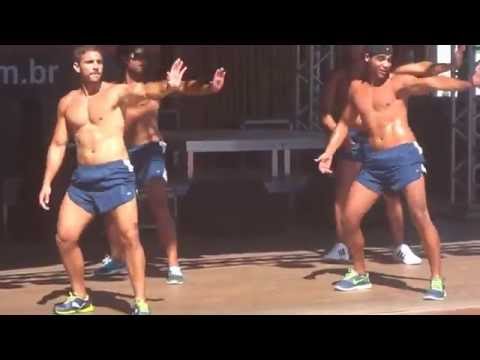 Troupe Dance   Ziriguidum   Toa Toa verão 2013