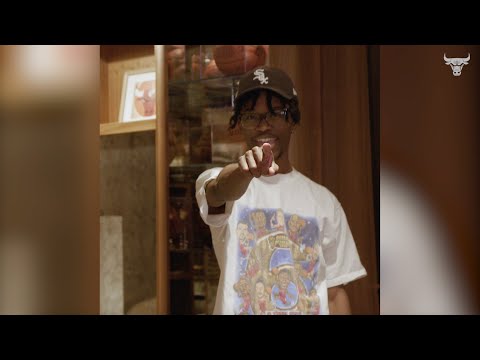 Derrick Rose back with Knicks after going to Chicago for ...