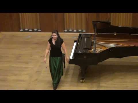 Linda Coganová - klavír | 12.11.2013
