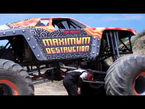 Monster Jam - Maximum Destruction and Tom Meents are Ready for Their Double Backflip Attempt!