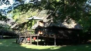 preview picture of video 'Kubu Lodge, Chobe Nationalpark, Botswana - © Abendsonne Afrika'