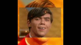 I love the flower girl