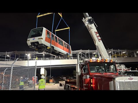 Tampa Airport Memories of Red Shuttle at Airside E￼ #tampaairport