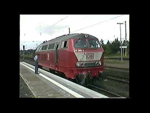 215 060 mit Dampfheizung und Voithlüftern auf Probefahrt, Schrottlokzug Mitte 2000