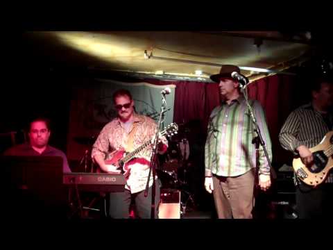 Sonny Lee and the Layovers - Intro / What's It Gonna Be