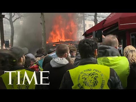 Yellow Vest' Protestors Set Fires In France On 18th Straight Weekend Of Demonstrations | TIME