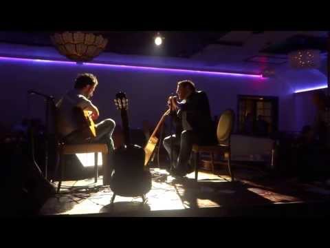 Tro Krikorian - Ungeri Yerke " Pari Keghetsig " Acoustic