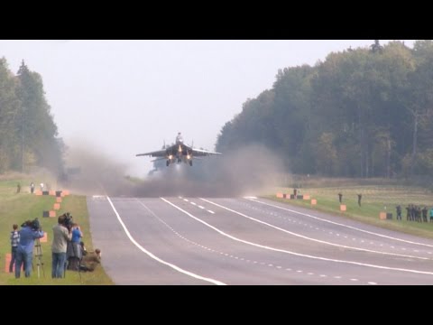 Посадка самолетов МиГ-29 и Су-25 на АУД. Взлет на боевое применение