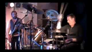 The 2014 Free Convention DVD With Simon Kirke