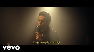 Musik-Video-Miniaturansicht zu High Songtext von Stephen Sanchez