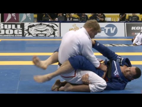 Alexander Trans VS Rodrigo "Comprido" Medeiros / World Championship 2012