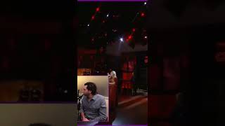 Kelly Clarkson mind blowing live vocals!