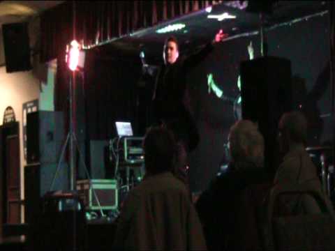 Oxygen duo live at Reddish working mens club