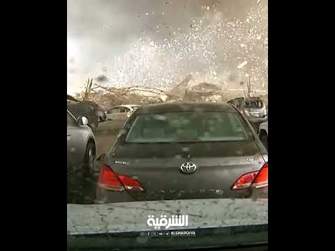 شاهد بالفيديو.. دمر كل شيء في طريقه.. إعصار مدمر يقتلع مبنى في ولاية #نبراسكا الأميركية#الشرقية_نيوز