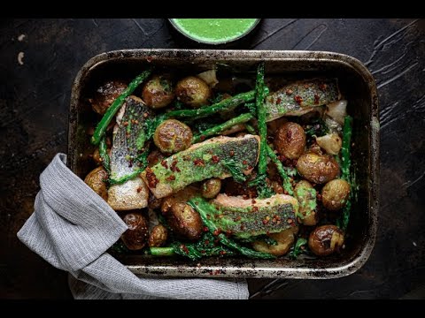 Easy Salmon tray bake