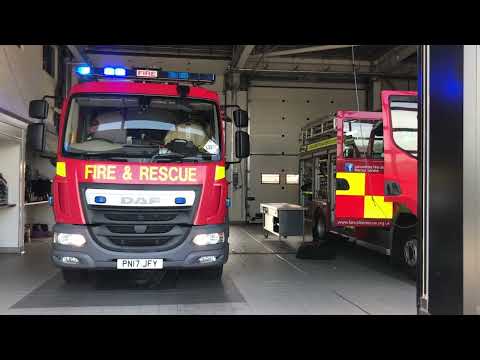 Lancashire Fire & Rescue service: Fleetwood P1 lights demo