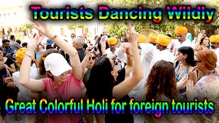 COLORFUL HOLI CELEBRATION OF FORGHEINERS IN CITY PALACE | CITY PALACE HOLI DHAMAAL | LIVE PERFORMERS