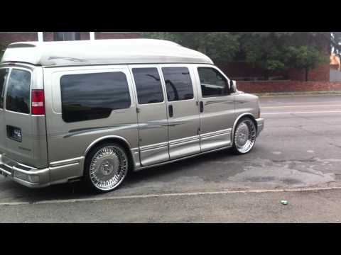 RUCCI RIMS ON THE "04 CHEVY EXPRESS VAN